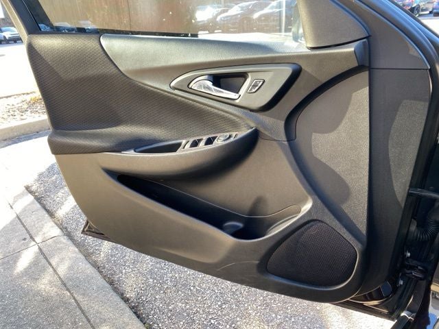 2020 Chevrolet Malibu LS 1LS