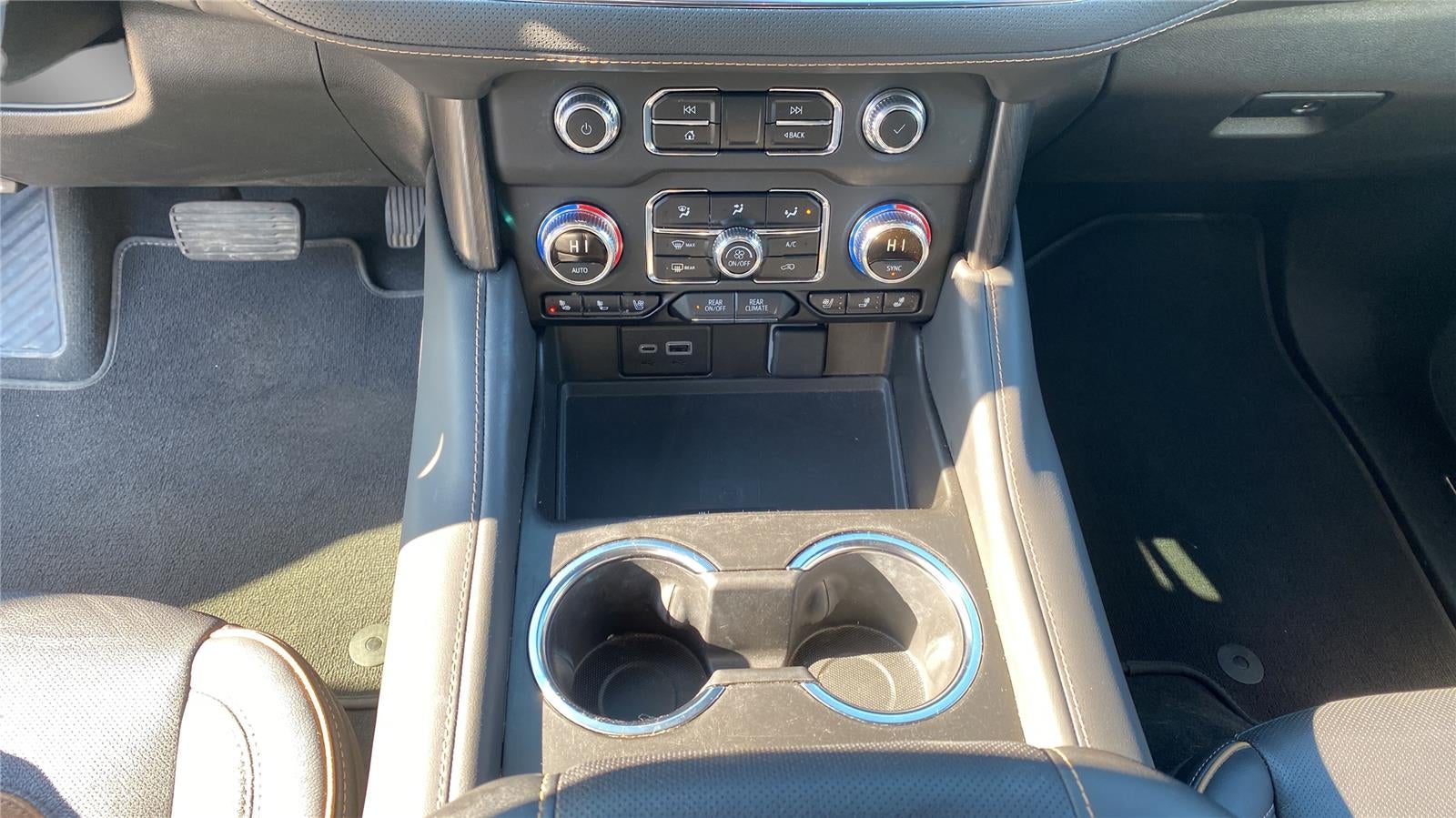 2024 GMC Yukon XL AT4