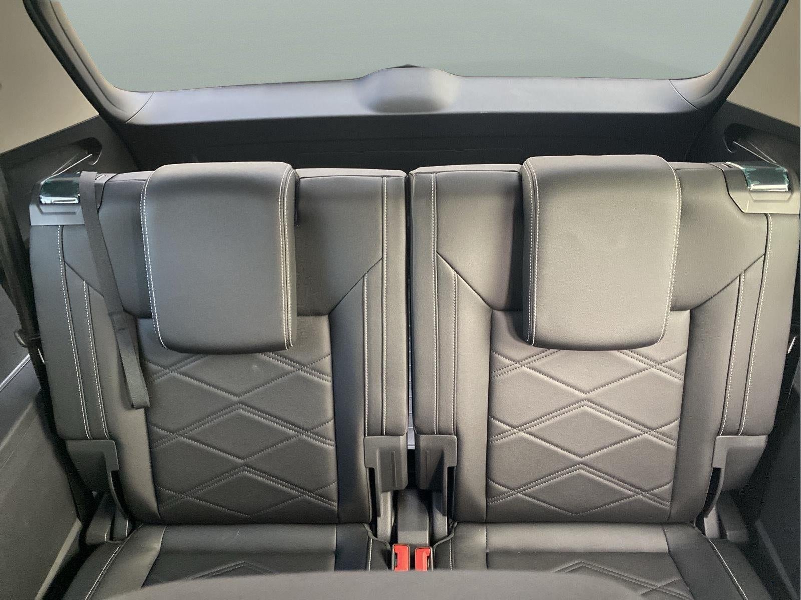 2026 Volkswagen Atlas SE w/Tech - Photo 10