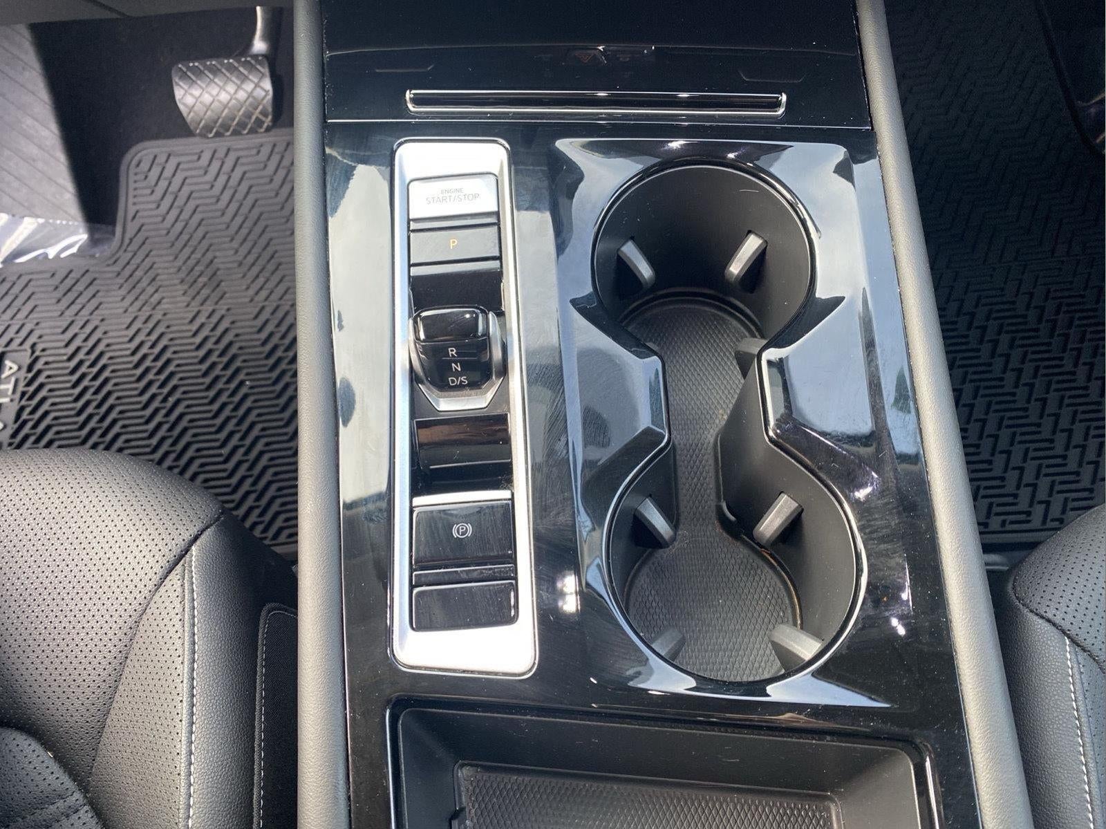 2026 Volkswagen Atlas SE w/Tech - Photo 18