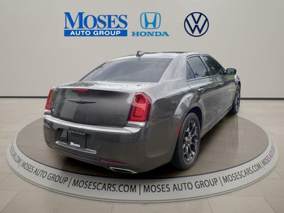 2021 Chrysler 300 Touring L