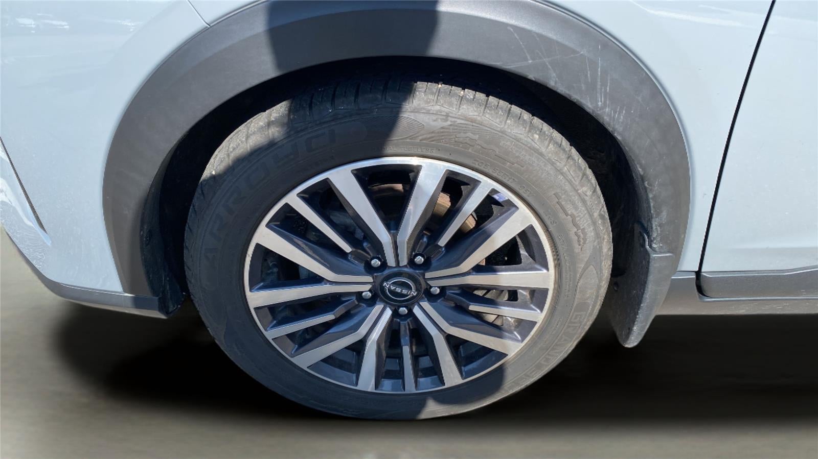 2022 Nissan Kicks SV