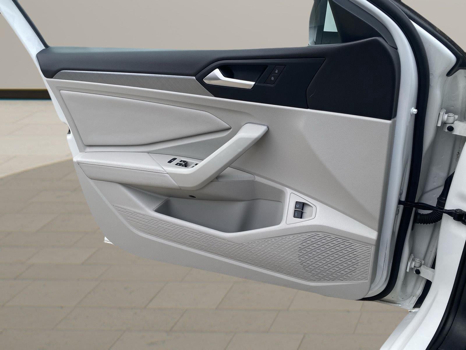 2023 Volkswagen Jetta SE