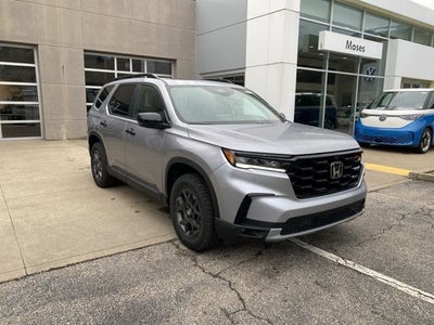 2025 Honda Pilot TrailSport