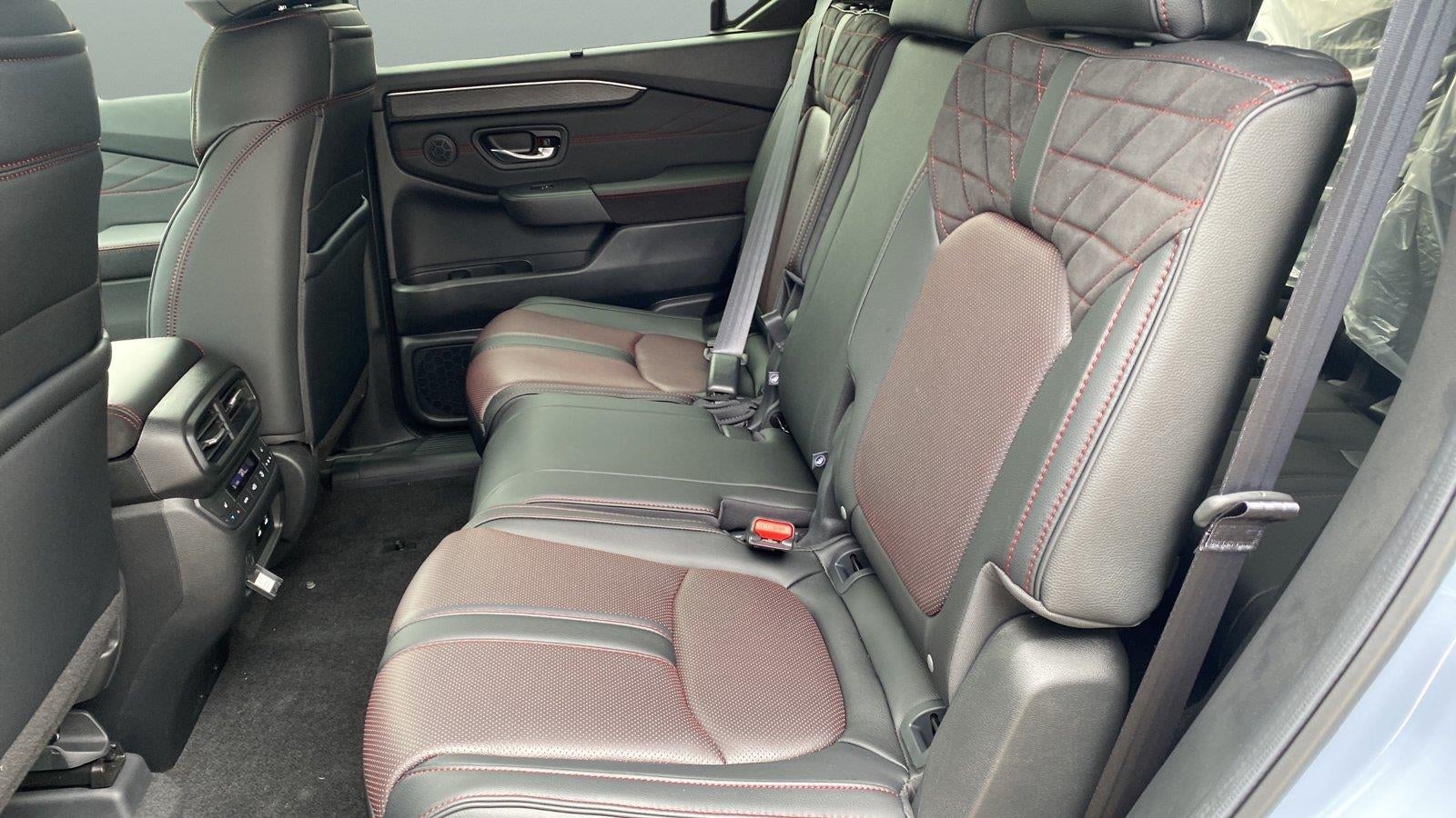 2026 Honda Pilot Black Edition