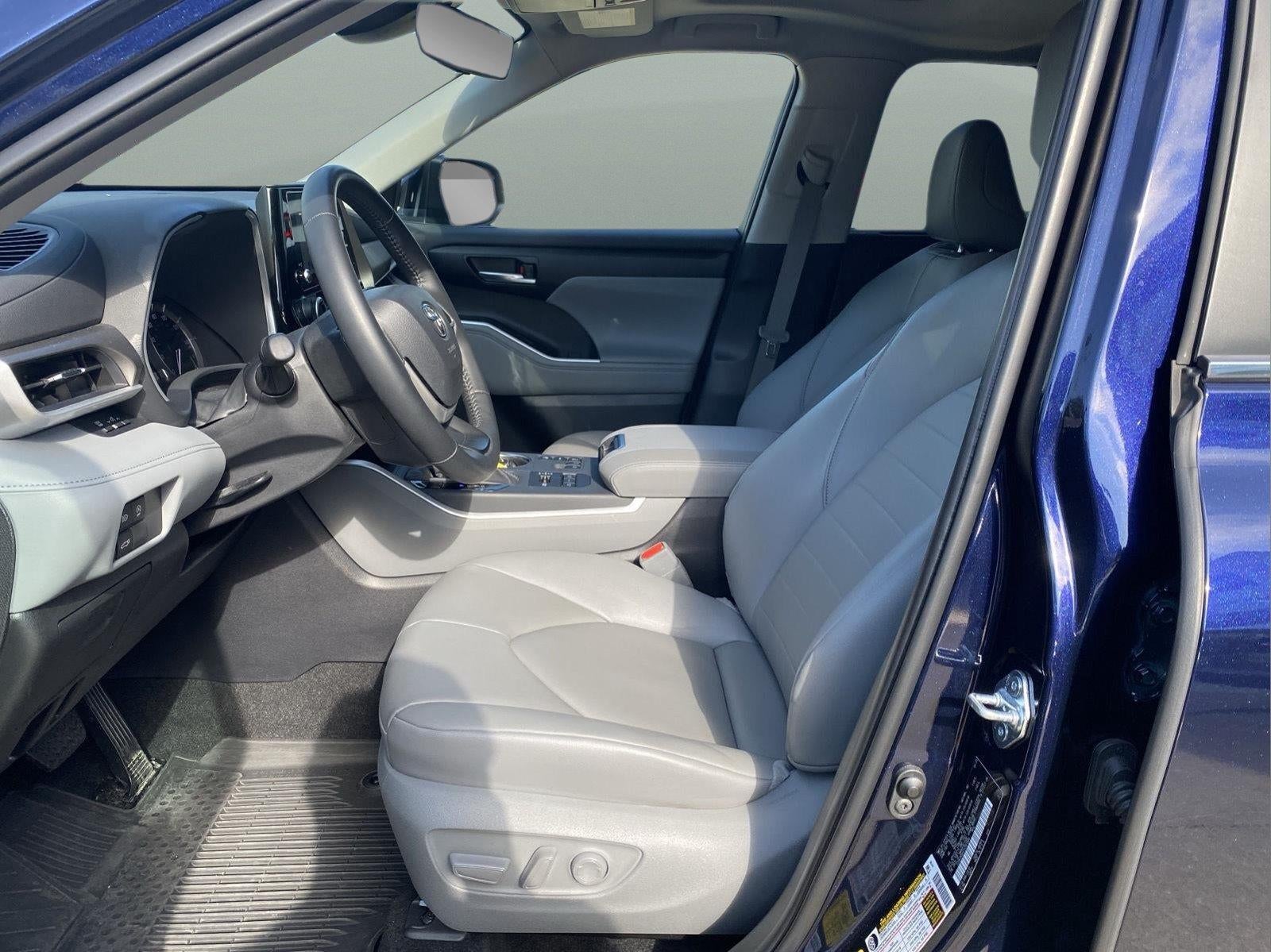 2025 Toyota Highlander XLE