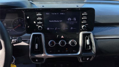 2022 Kia Sorento LX