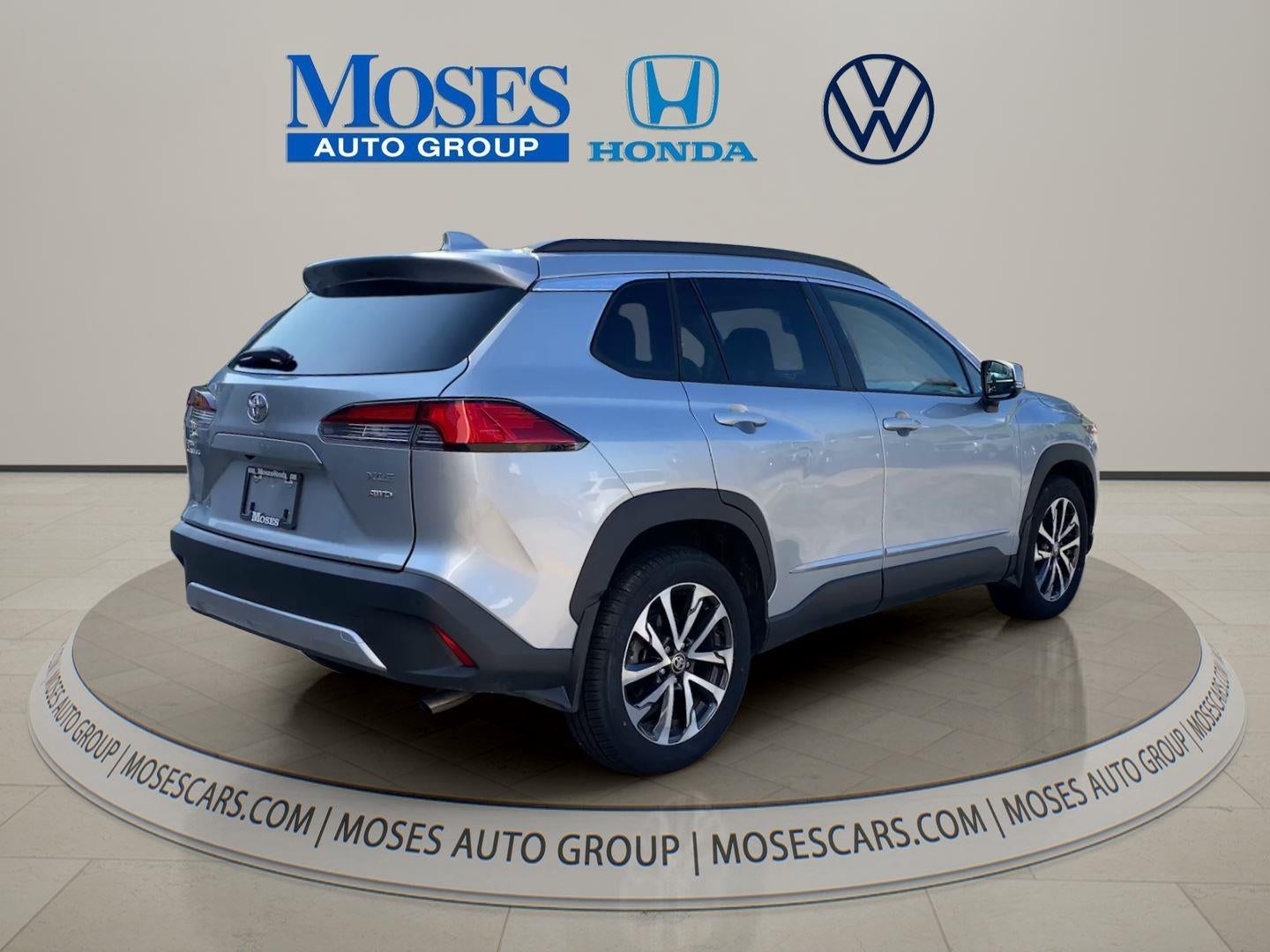2024 Toyota Corolla Cross XLE