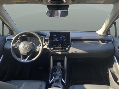 2025 Toyota Corolla Cross XLE