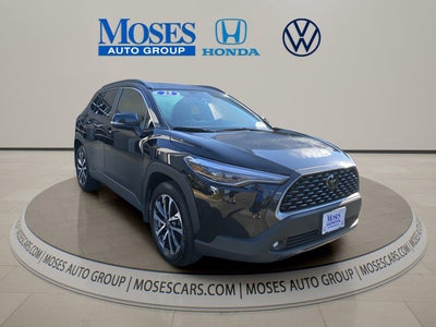 2025 Toyota Corolla Cross XLE