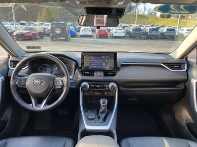 2022 Toyota RAV4 Hybrid XLE Premium