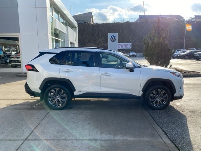 2022 Toyota RAV4 Hybrid XLE Premium